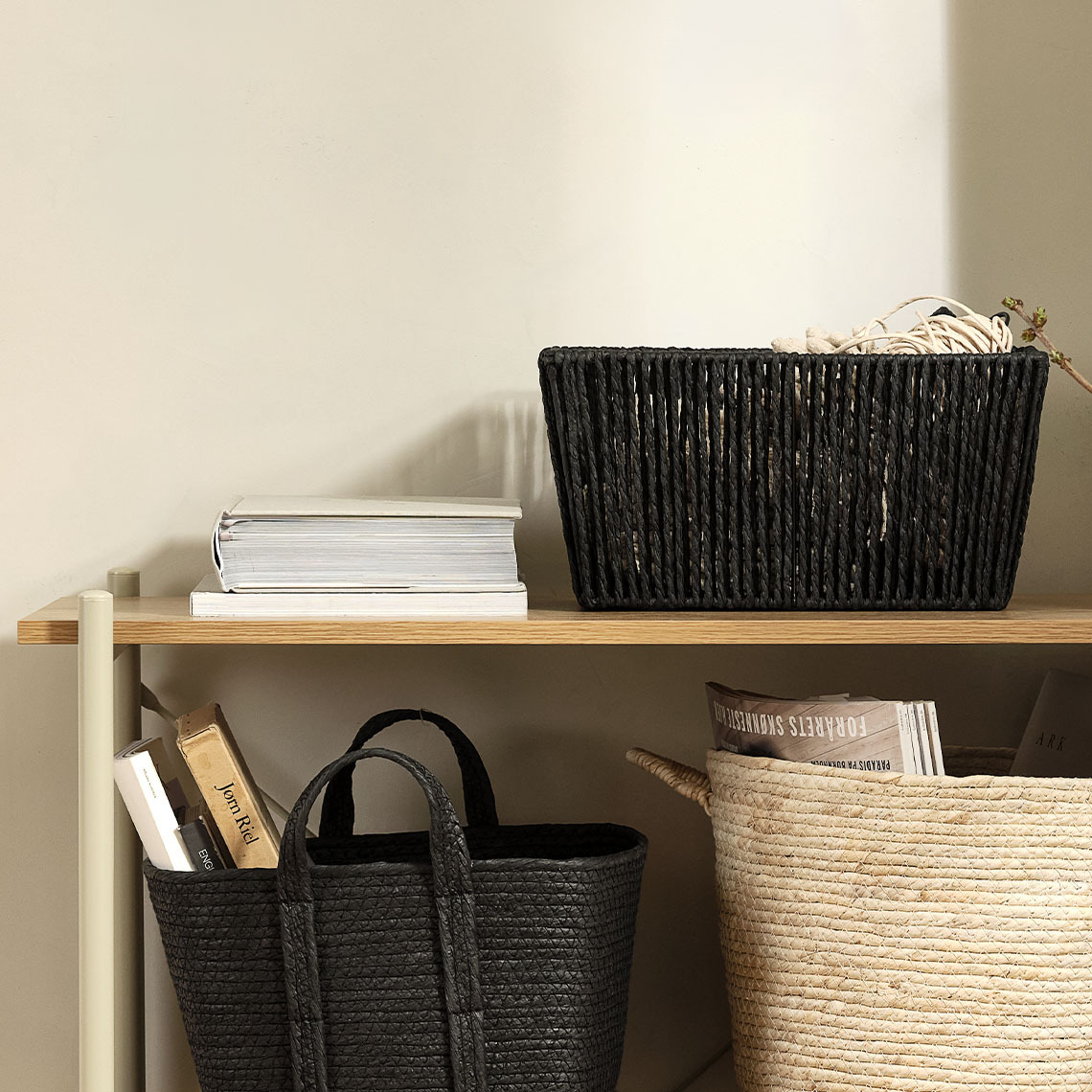 À partir de juillet 2025, le panier LARSEMIL sera également disponible en noir. Panier de rangement en papier tressé