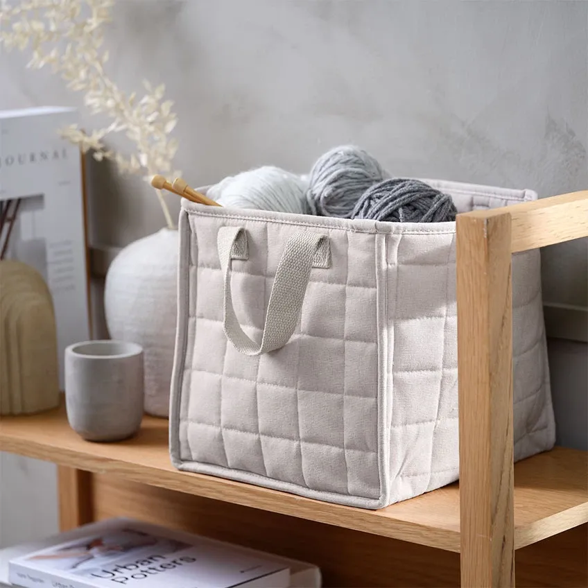 Le panier textile KETIL est composé de coton et de polyester recyclés certifiés GRS. Panier textile en coton et polyester recyclés