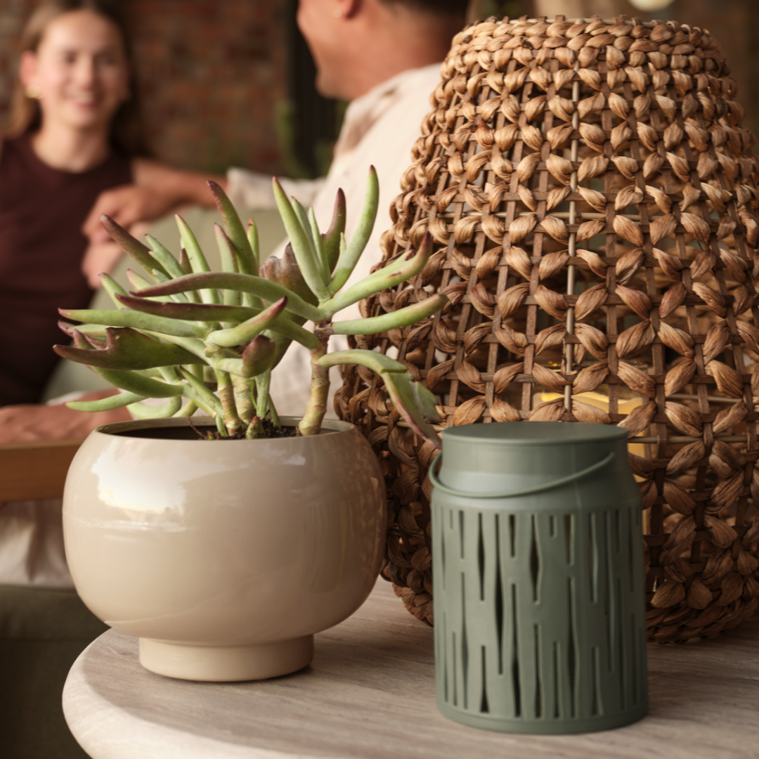 Panier pour plantes LOM , lampes à piles SVAN et lanterne ROVTERNE  