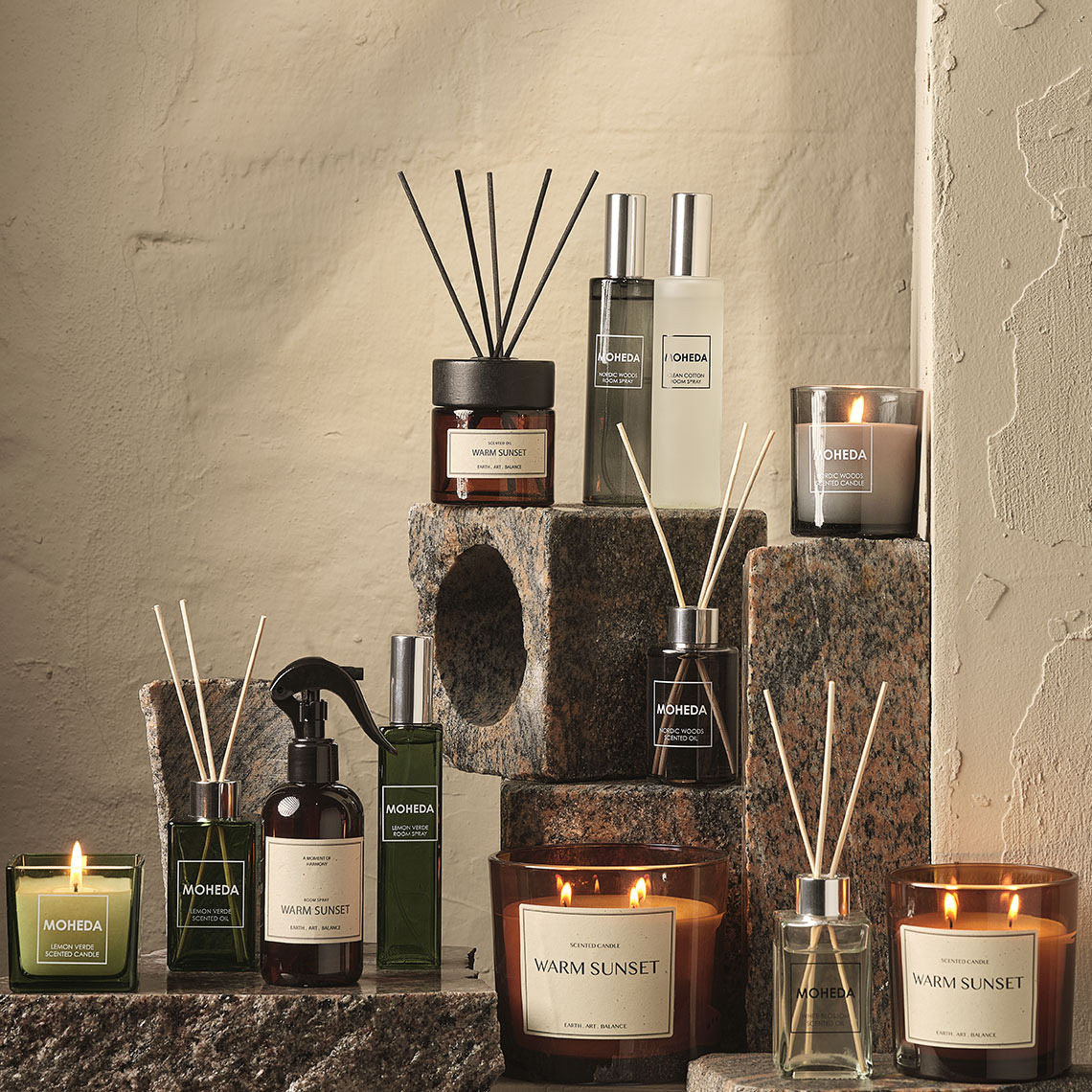 Bougies parfumées, vaporisateurs de parfum d’ambiance et diffuseurs à bâtonnets 